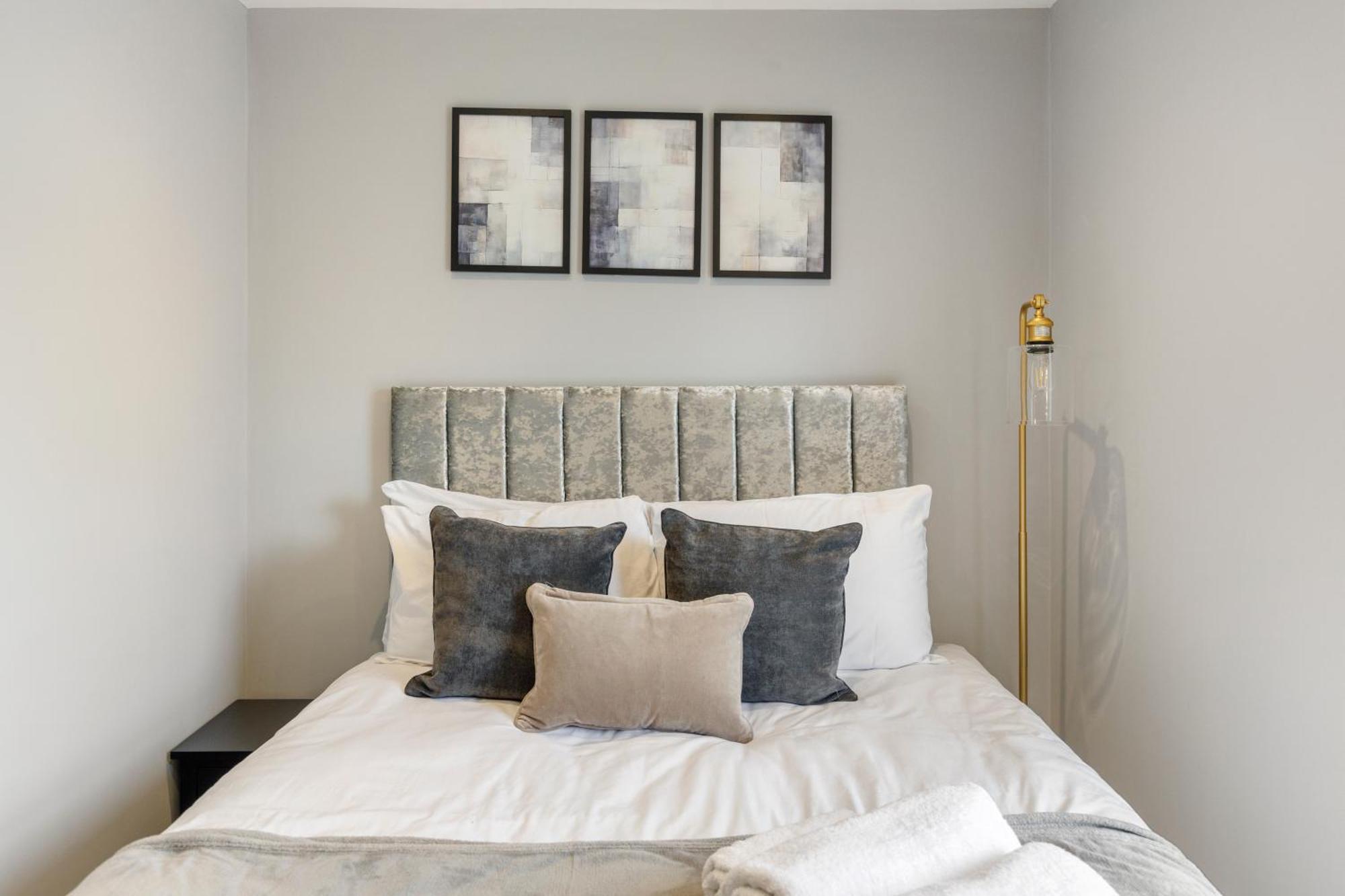 Wembley Luxury 3 Bedroom London Ngoại thất bức ảnh